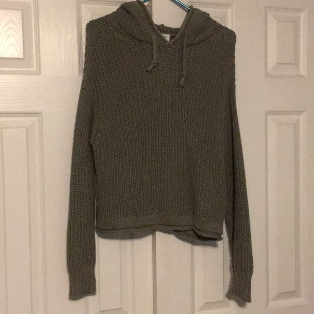 Victoria’s Secret pink sweater small